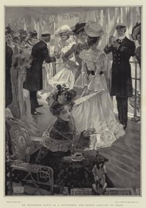 Uma tarde de dança em um navio de guerra, os convidados chegando a bordo